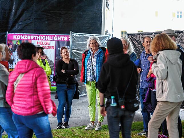 Bild 26: Kirchliches und Weltliches nah beisammen: SÜDKURIER-Leser blicken hinter die Kulissen