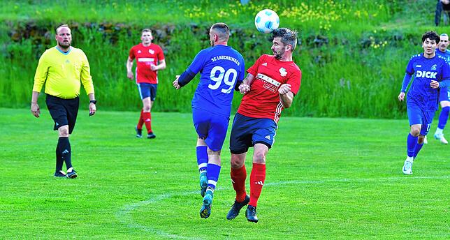 Bild 13: SC Lauchringen siegt 3:0 bei der SG Bettmaringen-Mauchen – und wir haben Fotos!