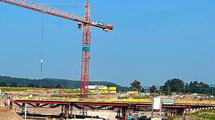 Die Bauarbeiten am Kreisel Chrüzstrass sind schon fortgeschritten. Bis September 2026 soll hier ein Kreisel mit Überfahrung entstehen. ...