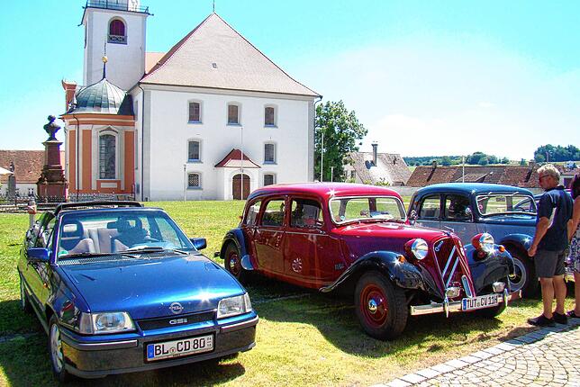 Bild 8: Bilder vom Oldtimertreffen am Schloss Meßkirch