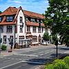 Blick auf das ehemalige Schulhaus in der Rottweiler Straße.