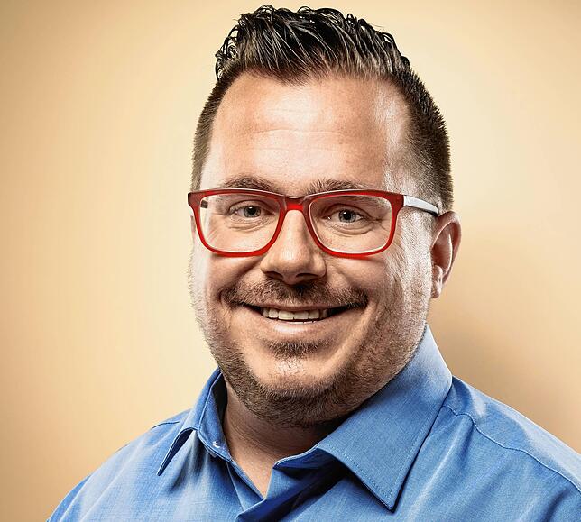 Nicola Schurr, der jüngste Sohn von Edgar Schurr, ist inzwischen selbst Gemeinderat und hat vor einem Jahr den Fraktionsvorsitz der SPD ...