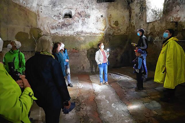 In der sogenannten Gruft wurden die Gebeine von 37 Schwestern beerdigt, die dann später unauffindbar auf dem Friedhof vergraben wurden.
