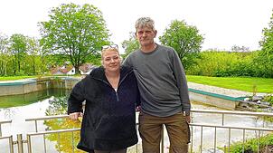 Man bekommt als Privatleute kein öffentliches Bad versichert., begründen Markus und Tanja Klaus, das Scheitern der Verhandlungen, das ...