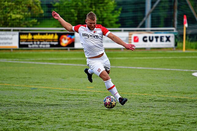 Bild 22: FC Zell macht sein Meisterstück mit dem 6:0 beim FC RW Weilheim &ndash; und wir haben Bilder!
