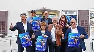 Das Organisationsteam (vorn von links): Daniel Hirt (Volksbank), Regine Achatz, Hansjörg Reichert (beide Lebenshilfe), OB Bernd Häusler. ...