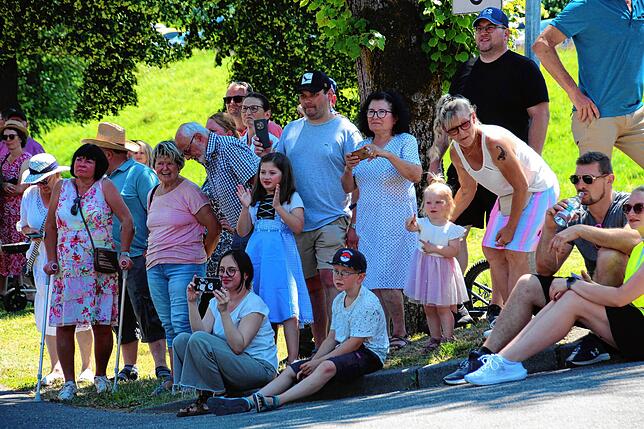 Bild 21: Dorf-Musik-Fest und Bezirksmusikfest in Menningen