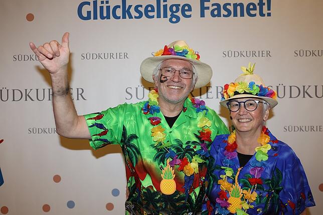 Bild 1: An der SÜDKURIER-Fotowand: Das sind die Gäste der Fernsehfasnacht (Teil 2)