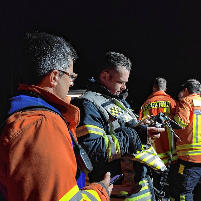 Großeinsatz in der Nacht zum Mittwoch. Mittels Drohnen sucht die Polizei nach den Rindern.