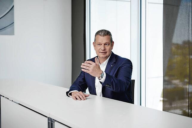 Noch-Nutzfahrzeugchef Peter Laier: Erfolgreich, aber zu machtbewußt und kein Teamspieler?