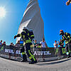 Für die Feuerwehrleute ist der Towerrun mit Atemschutzgeräten eine besondere Herausforderung.