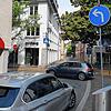 So ist&lsquo;s richtig: Jetzt steht der Linksabbiegepfeil vor der Kreuzung, womit ersichtlich ist, dass Autofahrer in die Grabenstraße ...