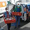 16 Supermärkte, Metzgereien und Bäckereien in Friedrichshafen spenden regelmäßig Ware für die Kunden der Friedrichshafener Tafel: Uwe ...