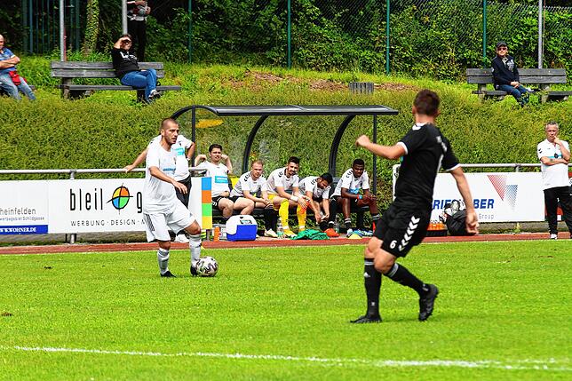 Bild 5: SV 08 Laufenburg gewinnt nach turbulentem Start mit 5:0 gegen den VfR Hausen &ndash; und wir haben Bilder!