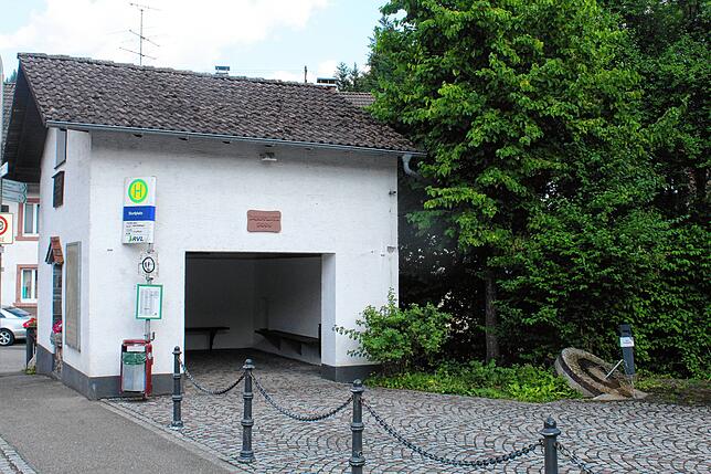 Der Dorfplatz.