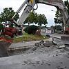 Die Sanierung des ZG-Kreisels hat begonnen: Der schadhafte Innenring kommt raus und wird asphaltiert.