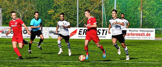 Bild 6: FC RW Weilheim setzt sich im Derby mit 5:3 gegen den FC Tiengen 08 durch &ndash; und wir haben Bilder!