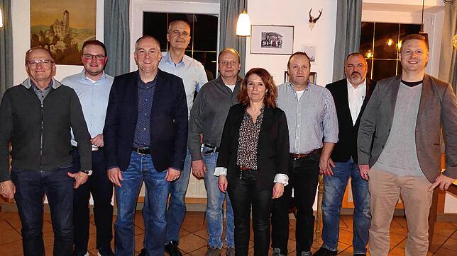 Die Nominierten der CDU für den Wahlkreis VI für die Kreistagswahl (von links): Wolfgang Rebholz, Patrick Braun, Maik Lehn, Arne Zwick, ...