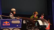 Ihre Pointen zündeten. Aus ihren aufgepimpten Chaisen kolportieren Theo Frey, Simon Brüderle und Tom Bicker, dass beim Kinderumzug zu ...