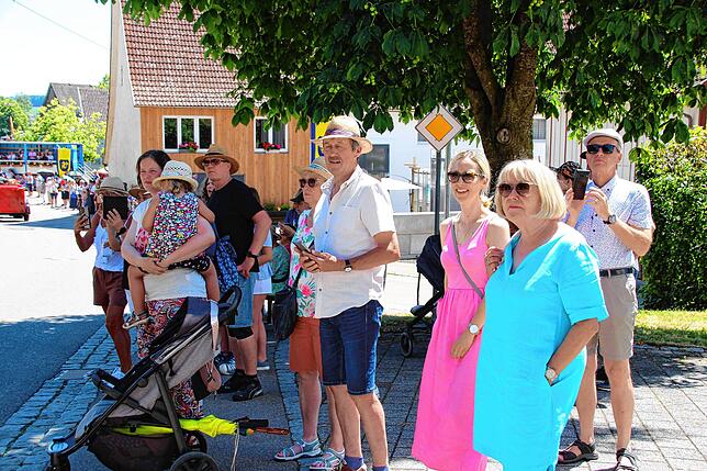 Bild 31: Dorf-Musik-Fest und Bezirksmusikfest in Menningen