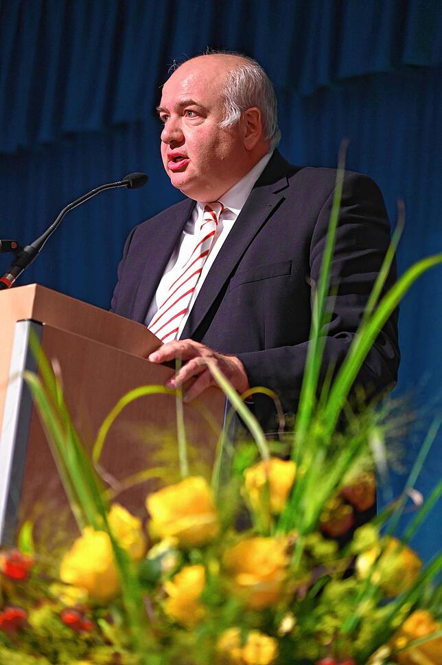 Carsten Kohlmann referiert zur Geschichte Tennenbronns aus vergangenen Tagen bis in die Neuzeit.