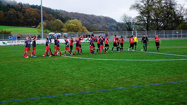Werden keine neuen Vorsitzenden gefunden, steht die Auflösung des FC Hochrhein an. Dieses Archivbild stammt vom Start des ersten ...