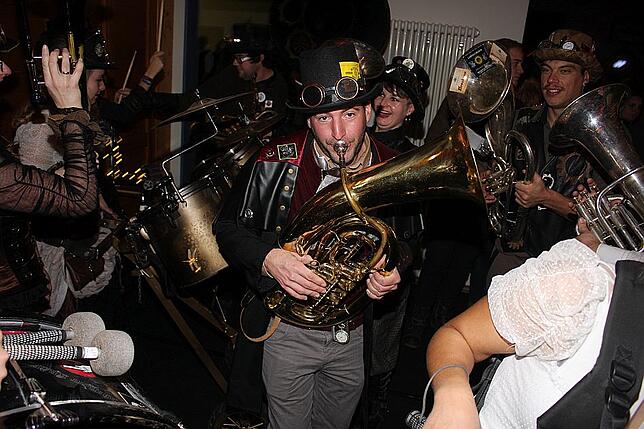 Bild 28: 14. WARM UP PARTY der Guggenmusik "Die Taktlosen" in  Sunthausen