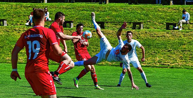 Bild 14: FC Erzingen besiegt den FC Schlüchttal mit 4:0 &ndash; und wir haben Bilder!