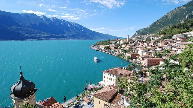 Der Gardasee ist ein beliebtes Reiseziel für einen Badeurlaub. Doch an einem Strand herrscht gerade Badeverbot.