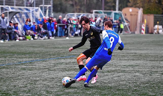 Bild 21: Unsere Bildergalerie vom Landesliga-Spitzenspiel zwischen dem FC Radolfzell und dem FC Pfaffenweiler