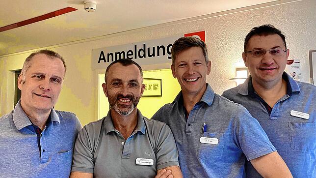 Freuen sich auf die neuen Räume im Gesundheitscampus: Andreas Lange, Vlodymyr Lopushniak, Tobias Noll und Oleg Mironov (von links).
