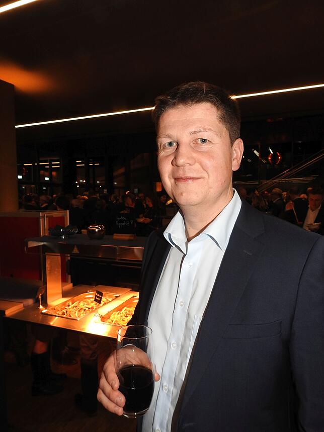 Vermögensberater Jörg Müller, Geschäftsführer der bAV Jörg Müller GmbH Lörrach, genoss das festliche Ambiente des Neujahrsempfangs.