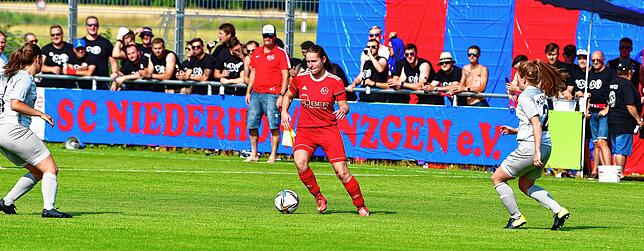 Bild 30: SV Niederhof steigt nach 3:2-Sieg bei der SG Ebnet in die Verbandsliga auf &ndash; und wir haben Bilder!