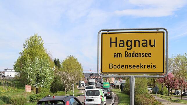 Auf der Hauptstraße in Hagnau kam es am Dienstagvormittag zu einem Unfall. Bei dem Foto handelt es sich um ein Symbolbild.