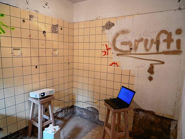 Das ehemalige Badezimmer im Kellergeschoss