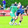 Glückspilz: Julian Jäger (links, gegen Anton Klingmann) bereitete mit seiner scharfen Ecke das 2:1 für den SV Herten vor und traf zum ...