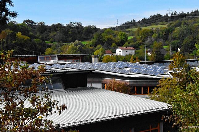Sowohl die Gemeinde als auch Unternehmer und Privatleute sind in Eigeltingen der Nutzung von Sonnenenergie aufgeschlossen. Den ...