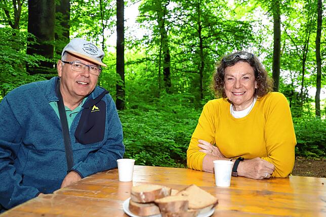 Herbert Joos und Christina Egli sind begeistert von der Führung durch den Festungsgürtel.