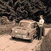 Bei der Pfingstausfahrt im Jahr 1968 ins Jostal: Franz Reifsteck neben dem 20 PS starken NSU Prinz II, Baujahr 1959.