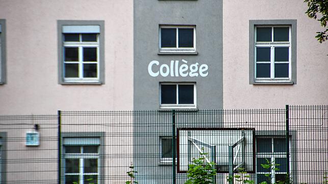 Dort wo aktuell das Collège Robert Schumann steht, soll die neue Realschule gebaut werden. Doch bevor die Bagger anrücken, müssen erst ...