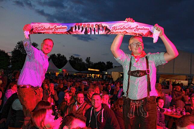 Die treuen Fans.