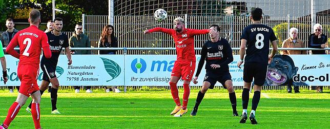 Bild 21: SV Buch siegt mit 2:0 beim enttäuschend auftretenden SV Jestetten &ndash; und wir haben die Bilder!