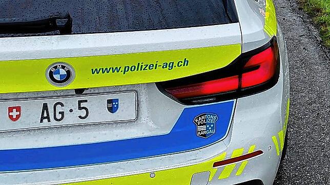 Ein Fahrzeug der Kantonspolizei Aargau bei einem Einsatz.