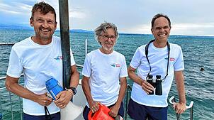 Die drei neuen Rettungsschwimmer im Strandbad: Dirk Kreidenweiß, Felix Schiedner und Klaus Weyermann (von links) helfen mit, dass die ...