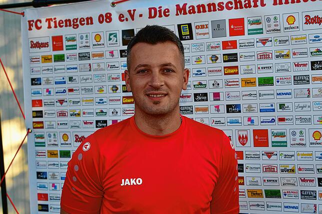 Wieder an Bord: Als Kapitän kehrt der einstige Torjäger Nexhdet Gusturanaj zum FC Tiengen 08 zurück. Nach seinem Weggang vor sieben ...