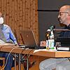 Bürgermeister Maik Lehn und Kämmerer Ermilio Verrengia (von links) stellten im Gemeinderat ihren Haushaltsentwurf für das kommende Jahr vor.