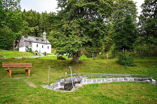 Unterhalb der sagenumwobenen Michaelskapelle liegt die Kneipp-Anlage Vöhrenbach.