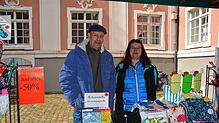 Harald Rimpler und Tochter Nadine Riedlinger sind von Anfang an auf den Meersburger Märkten mit dabei. Nun allerdings zum vorletzten ...