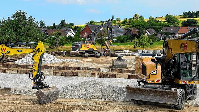 Mehrkosten von 350.000 bis 400.000 Euro entstehen bei der Erschließung des Baugebiets Au in Nesselwangen durch den wenig tragfähigen ...
