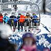 Skitouristen im Schweizer Kanton Waadt. Hier sind die Lifte noch offen.